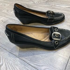Naturalizer Black Wedge Loafers with Stitch Detail